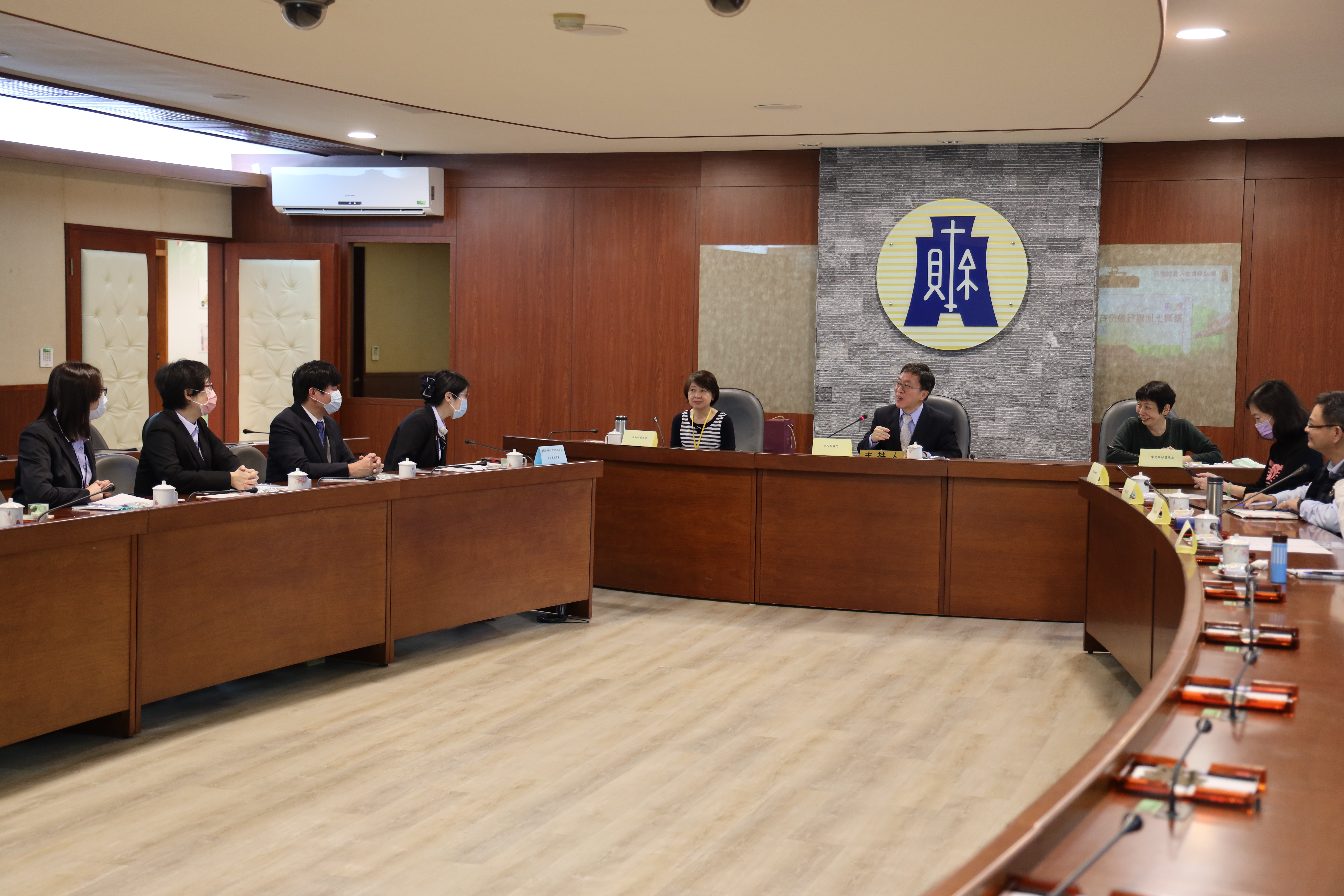 雙方進行檔案管理業務交流